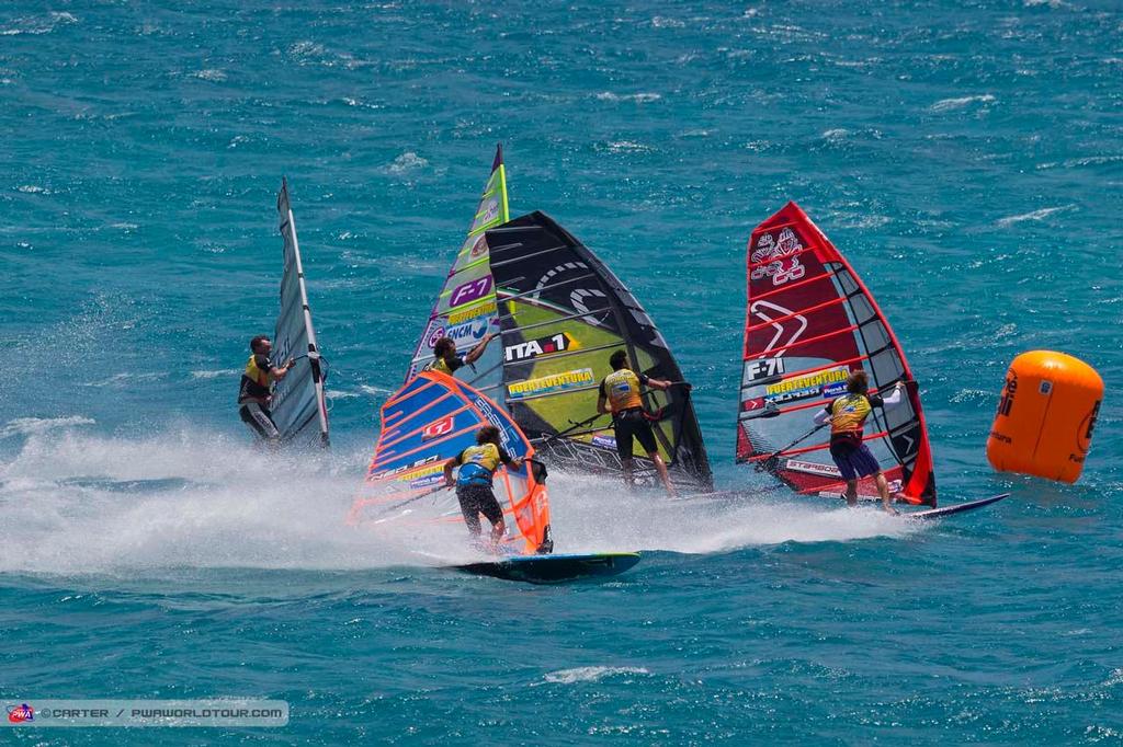 Into the first mark - 2014 PWA Fuerteventura Grand Slam ©  Carter/pwaworldtour.com http://www.pwaworldtour.com/